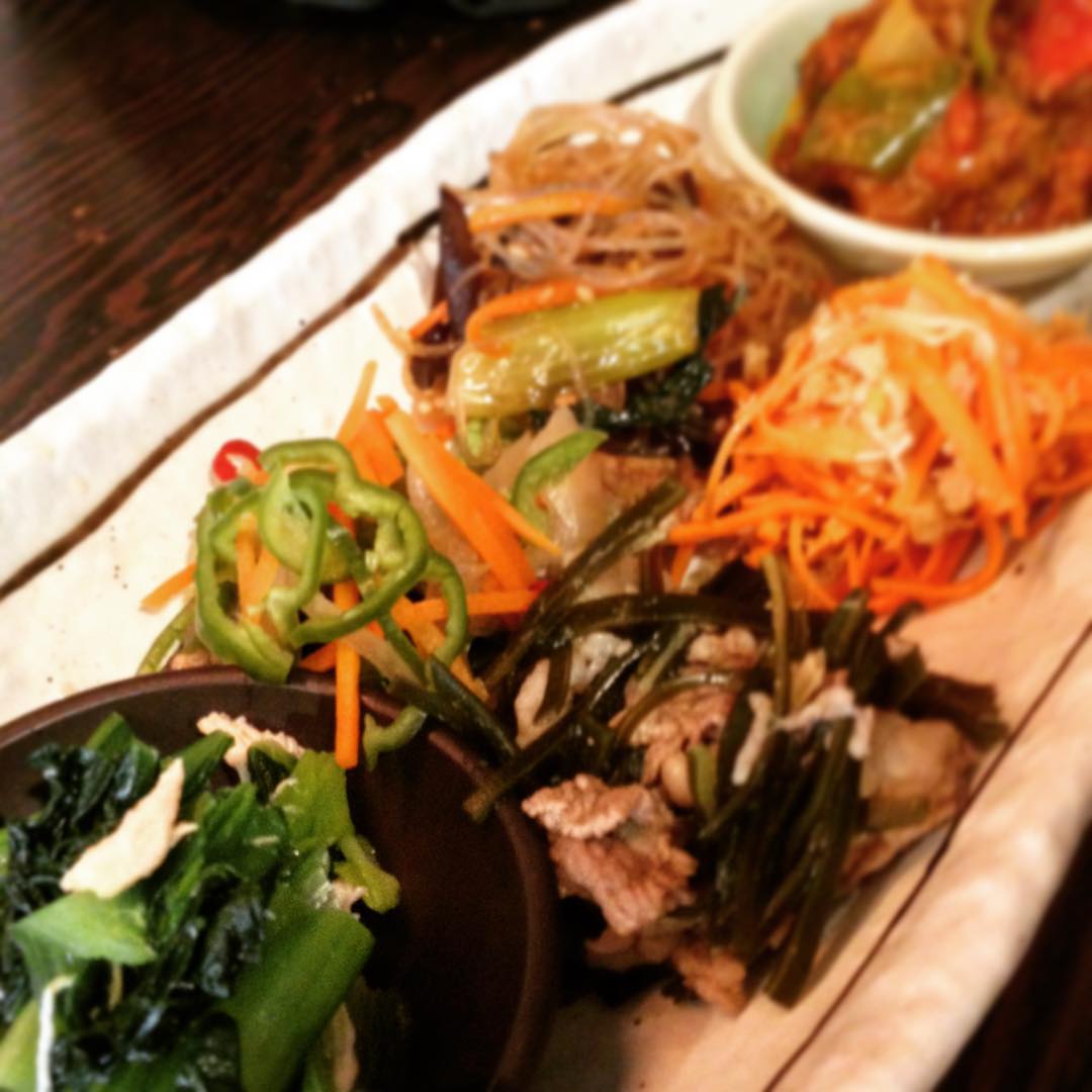 「ちょこもり」自分のなかでブームがきました。リトスタの小松菜のからしあえが好きです。自分で作ったのと全然違うんです。小松菜の茹で加減、味の馴染み具合、みずみずしさ。これ！このバランス！と思います。好きです、おすすめですリトスタからしあえ。(うめ)