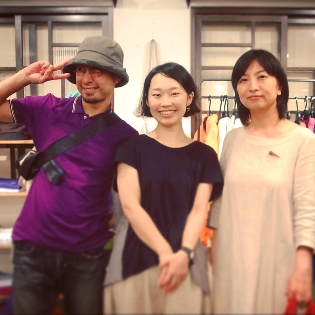 あー、月イチ連休二日目午後はめずらしく電車で都心は上野まで、当店元スタッフはなほさんの働いているお店にお邪魔しましたよ。いや、すてきな職場は彼女にお似合い、持てる力を存分に発揮できるお店なんでしょうね！ヨカッタね！（お）