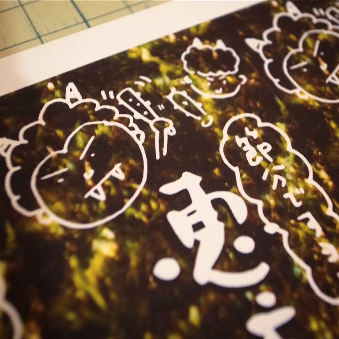 というわけでウメさんともっちゃんに描いてもらった鬼の絵は、ワタクシの手によりちゃちゃっと今夜の恵方巻きのメニューカードになりました！（笑）みなさんのご来店お待ちしておりますっ！（お）