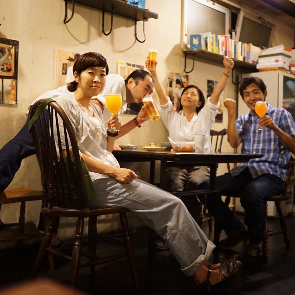 あー！日曜日！夜はホントに忙しかったよ！と、えぇ、人数も少ないし、アタマもカラダもフル回転！と、だからこその達成感と満足感！いや、こんな日が毎日だったら…スタッフを増やさざるを得ないだろうなぁなんてことも思いつつ（そんなことはややあり得ない）お疲れサンキュー乾杯です！（笑）（お）