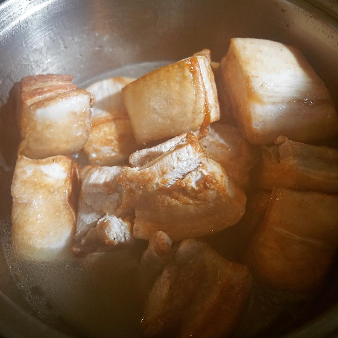 下茹で段階で既に激しくおいしそう！（笑）（お）