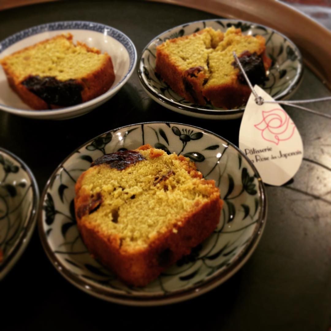 元ホールスタッフ、にゃんさん！パウンドケーキ私たちもいただいちゃいました。甘さ控えめで美味しかったです。
にゃんさんの可愛さが全然変わってないと聞きました(^-^)。柔らかさと強さを持ってる素敵にゃんさん、私の方がはるかに年上ですが心の中でにゃん先輩と思ってしまいます。またリトスタで会えるといいなと思います。
(うめ)