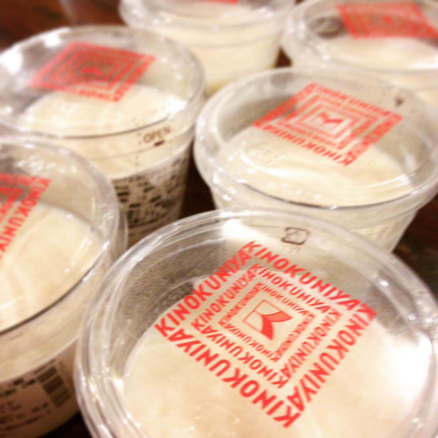 元キッチンスタッフ・のだみさんから昨日いただきました。忙しくバタバタしたあと(みなさんありがとうございました！)にひんやりデザート、ものすごく美味しかったです。
ごちそうさまでした。
（うめ）