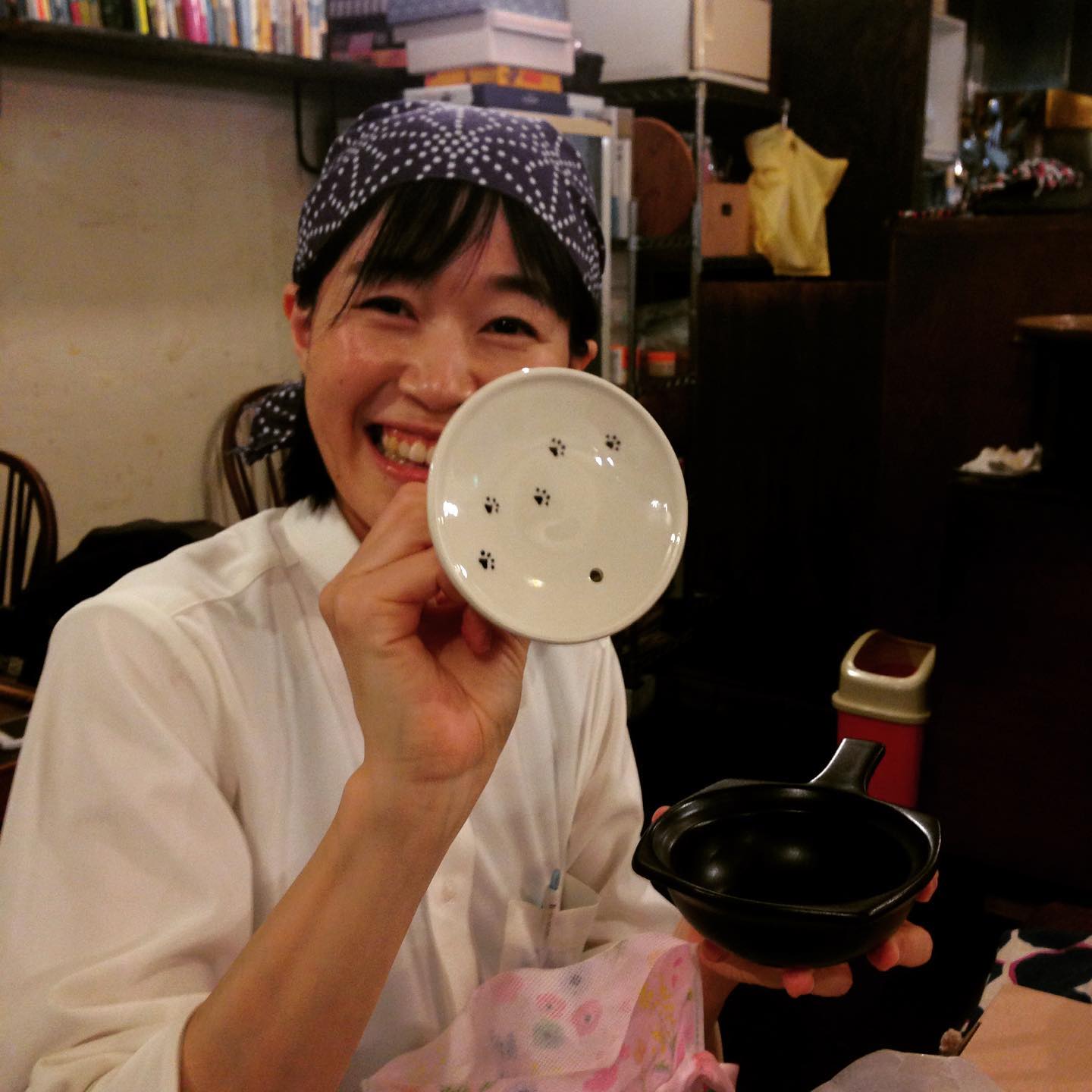 昨日に引き続き、今日は沼田さんの誕生日です！
みんなからいろんなプレゼント。一つ一つ吟味、ナイスリアクションな沼田さんです。これからもいつもいつも笑顔で楽しい1年になりますように。(うめ)