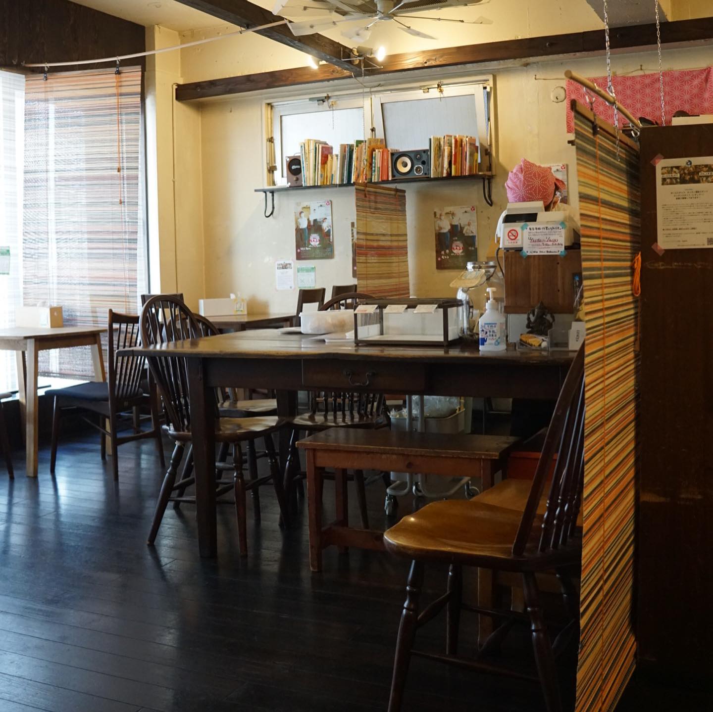 さてと当店本日今年最後の営業は、昨年に続いてご予約優先は「年越しごちそうちょこもり」…今年はお持ち帰りのみの営業、店内でのご飲食は昨日ですでに終了しております。

すでにスタッフ一同あれこれお引き取りの準備に大忙しです！（お）