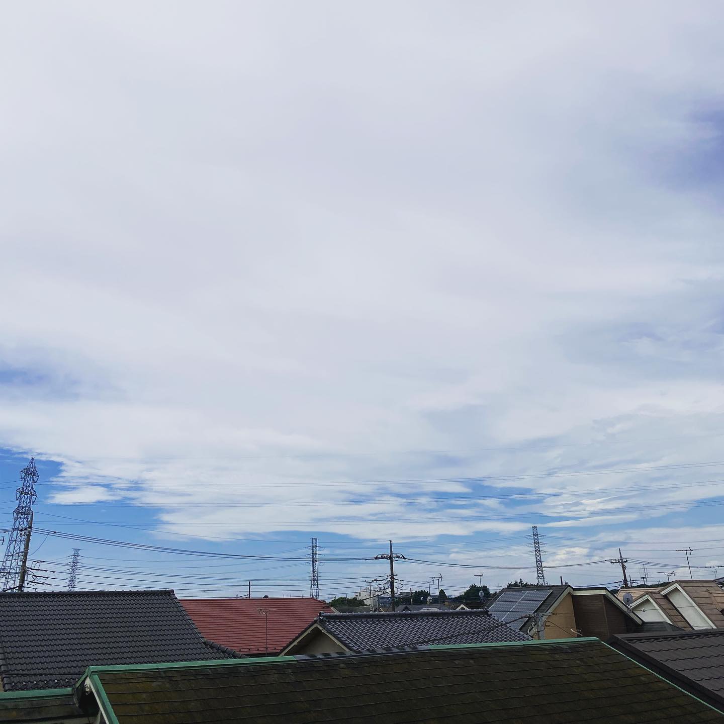 さてといつもなら「定休日明けの水曜日お昼時〜」なんてタイミングですが、当店今週は金曜日のランチタイムまで引き続きお盆休みをいただいております。
いや、ワタクシドモオーナー夫婦、ホントは昨日行くはずだったお墓参りは近隣で車を借りられず（カーシェア）1日順延で本日行ってまいりますよと（苦笑）、いや、そんな感じで進行中です（笑）。

それでは引き続き今しばらくお暇いただきます！（お）