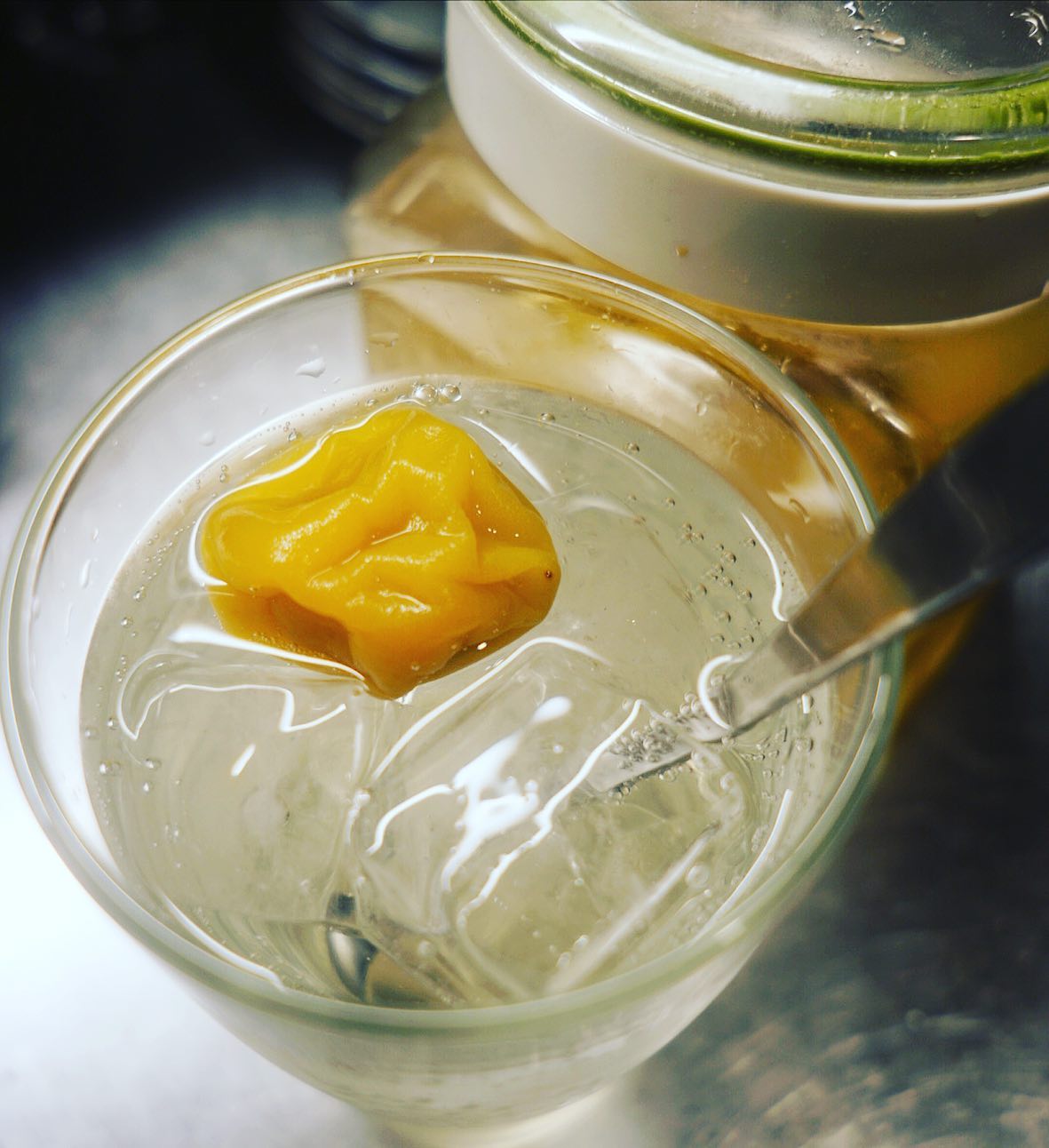 さてさて本日解禁はぬまっち謹製！自家製梅シロップ！…いや、こう暑いとやっぱり梅がいいですよね！と、ふつふつ梅を煮詰めて作った梅シロップは梅の実もやわらかくておいしくいただけますよ！シュワッとソーダ割り、水割りもイイネッ！（お）