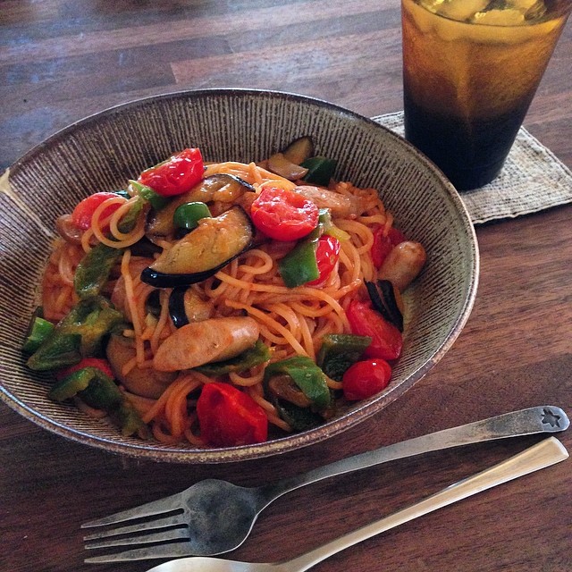 ブランチは、ナポリタン風のパスタを作りました。たまに食べたくなるんだよなー