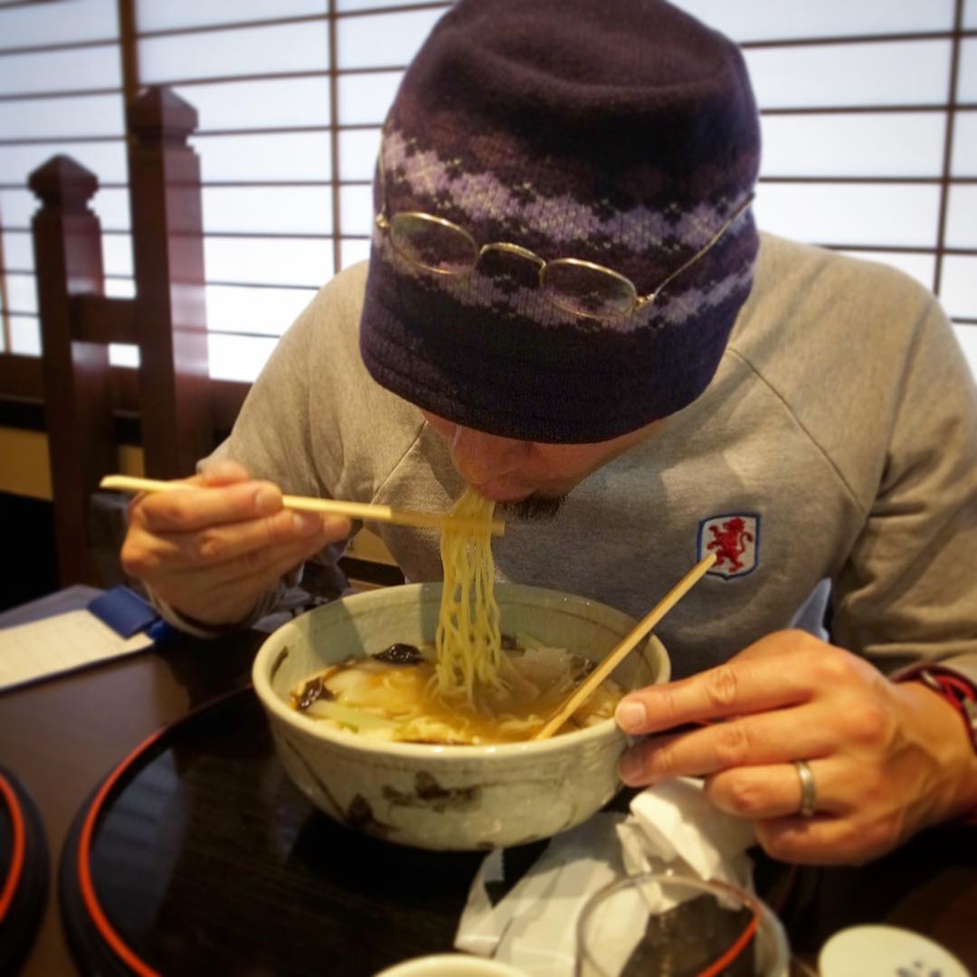 あー、盛岡まで来て五目中華そばをたべるワタクシ（笑）今回も麺好きは健在なのであります！（お）