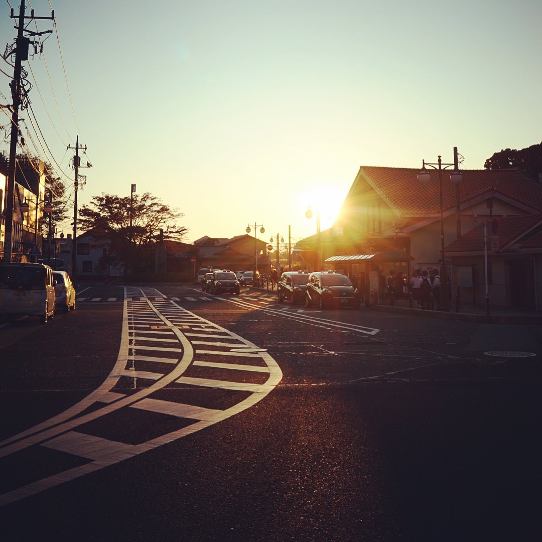 さてと夕焼け小焼けで大磯駅から帰りますと…って、しまった！ワタクシ、海を見そこねた！（苦笑）（お）