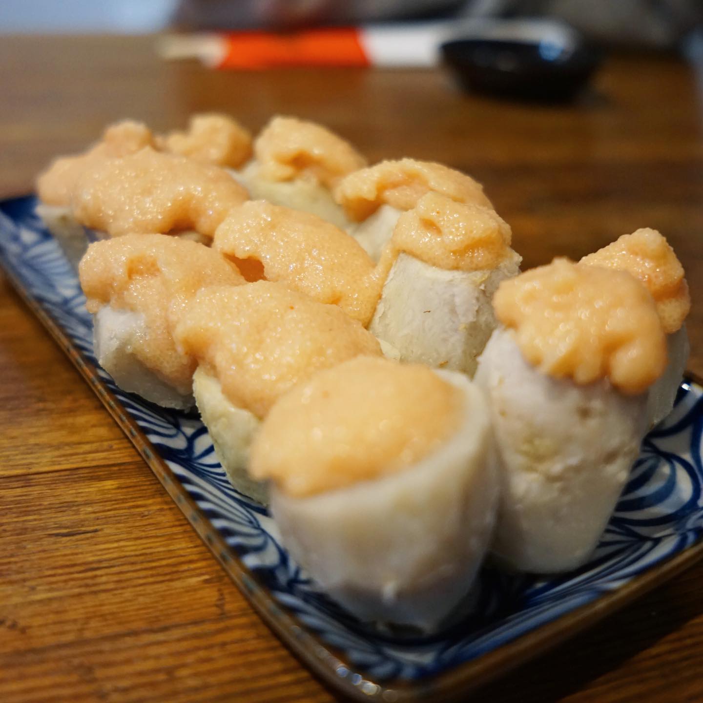 昨夜の食卓、その2。あやっぺの実家から送られてきたという、八つ頭に美味しい明太子マヨのせ。あやっぺのおつまみシリーズ