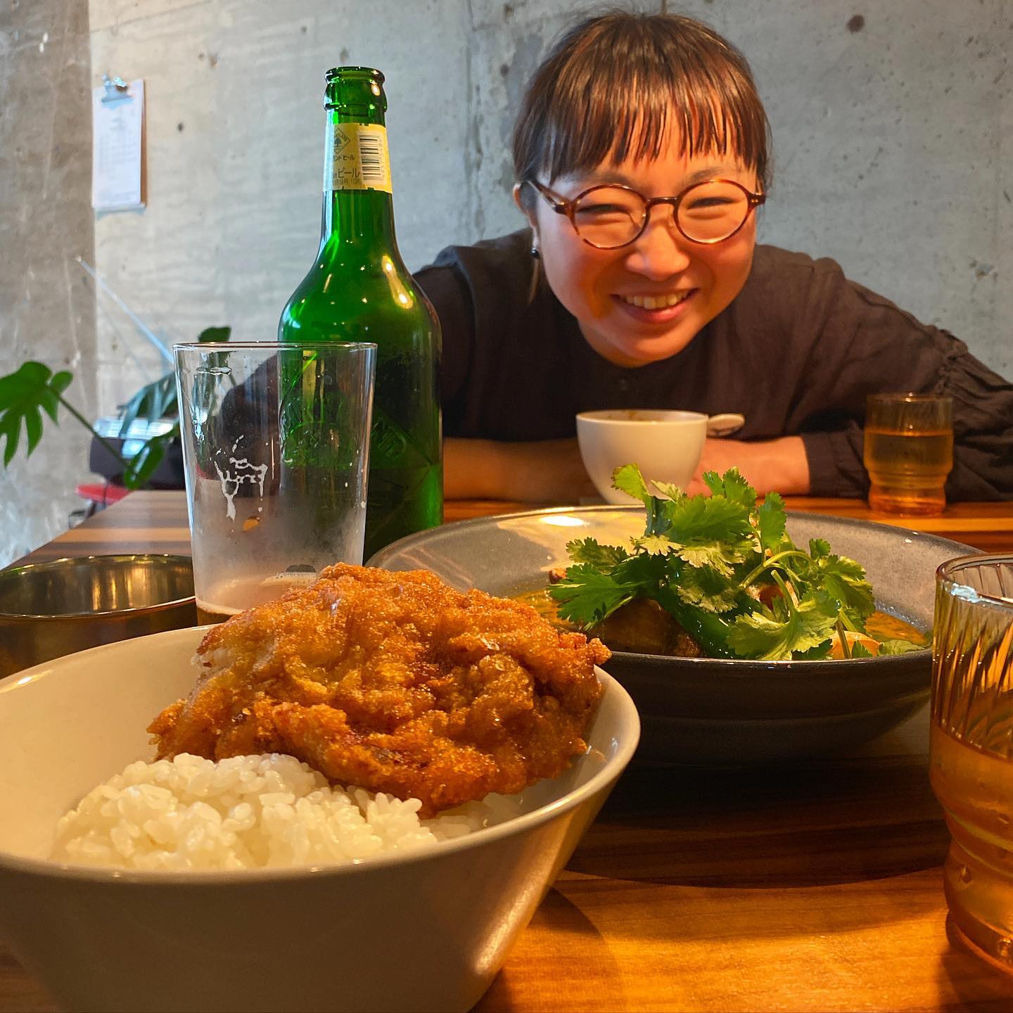 さてと雨の定休日は1日遊ぶ！と、お昼ごはんはスタッフはまちゃんご用達のスープカレー鳩時計さんでいただいております…もちろん昼ビールも！（笑）（お）