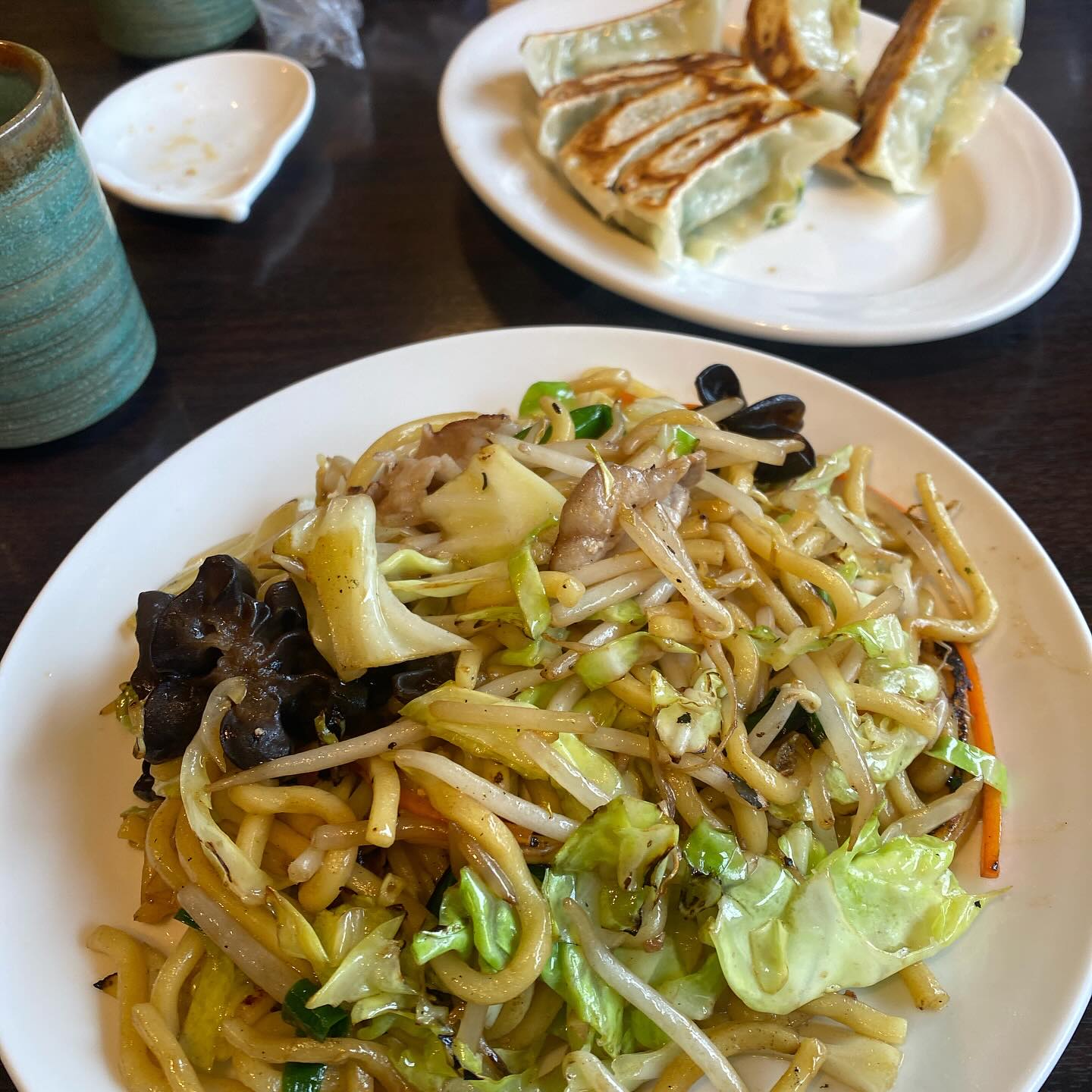 昨日の昼ごはん。久々に「さいかん」へ。いつのまにか餃子推しの店になってたの？前の場所ではそんなイメージではなかったな…
優しいお味。