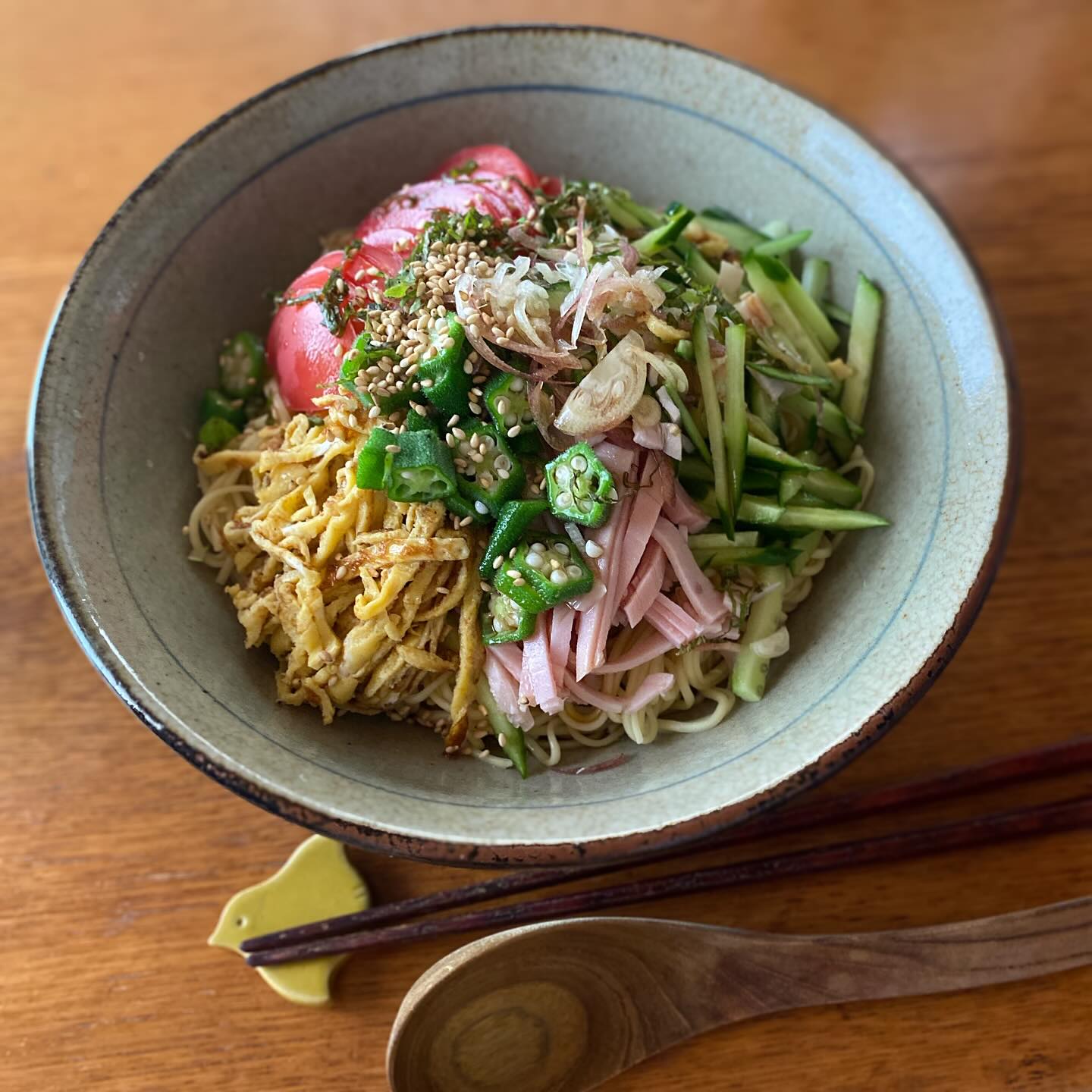 暑いよー暑いよー、でも気合いで冷やし中華作ったど！　今季初の冷やし中華、季節に一回は食べたいんだよなー。美味しいお店ないかなー。