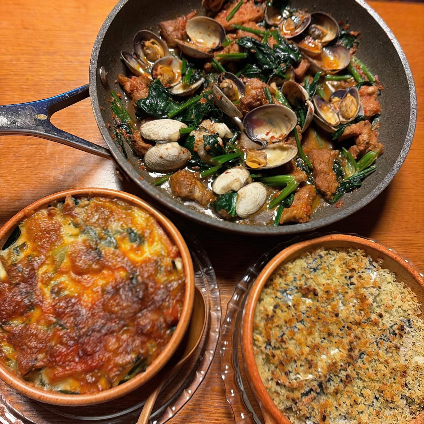 昼過ぎからクリスマスディナーのプランニング…合間にシフト作ったりしたけど、ふと気づいたら5時間以上クリスマスのことを考えていた
コンセプトがハッキリしてこないとストーリーが構築できない。クリスマスディナーはワタシの一年の総決算、今年の総まとめと、来年からのリトスタを提案していくのを兼ねている、大切なもの。
今月中になんとかするぞ…