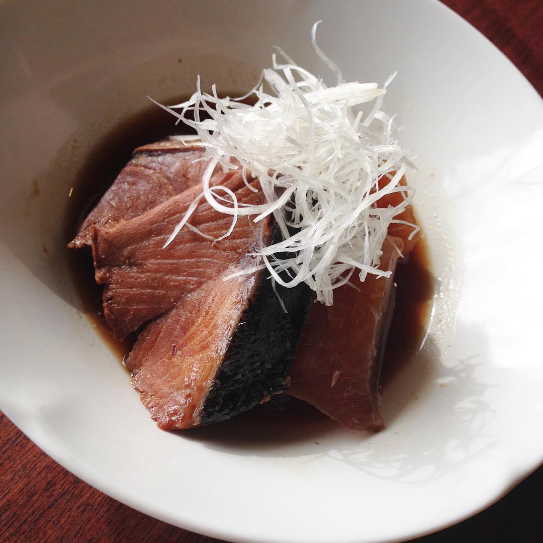 今日のまかないは「ブリ大根」です。味のしみた大根食べたらホッとしました。
お腹も満足、気持ちもほっこり。帰ったら母さん頑張ります。（い）