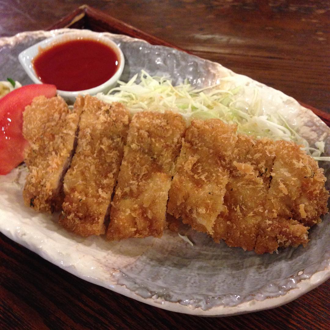今日のまかないは…トミーちゃんオススメの「しそちりめんとんかつ」です。
連休中は子供のお弁当ついでに自分もお弁当だったので久しぶりのまかないはうれしい！おいしい！お腹大満足でした！