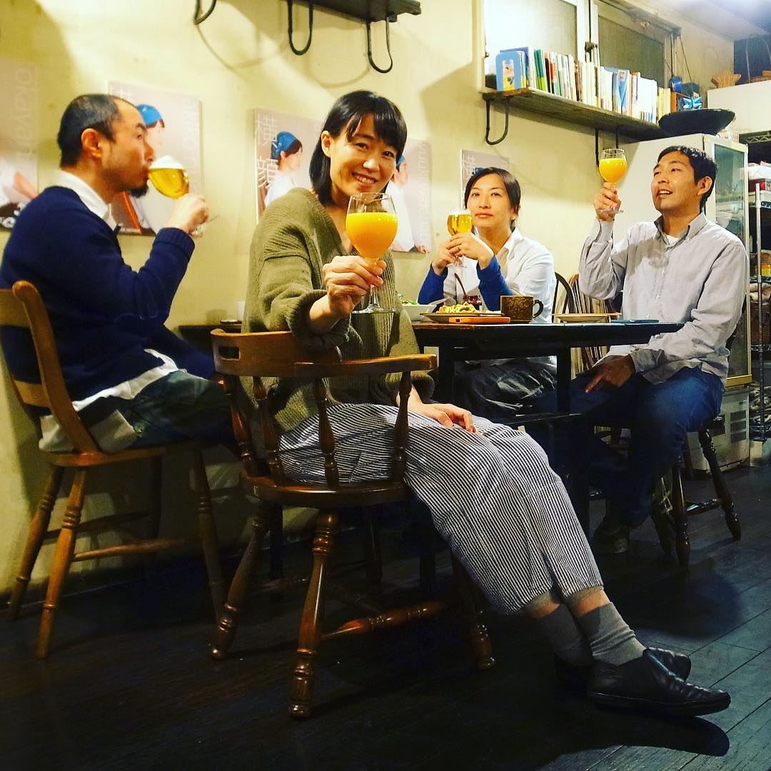 あぁ、お休み前が一番うれしいんだよねと（笑）、昨日の夜だよ、すでに定休日の深夜、起きたらいよいよ年末フンバリドコロの11連勤スタート！いや、なにとぞよろしくお願いしますねー！（苦笑）（お）