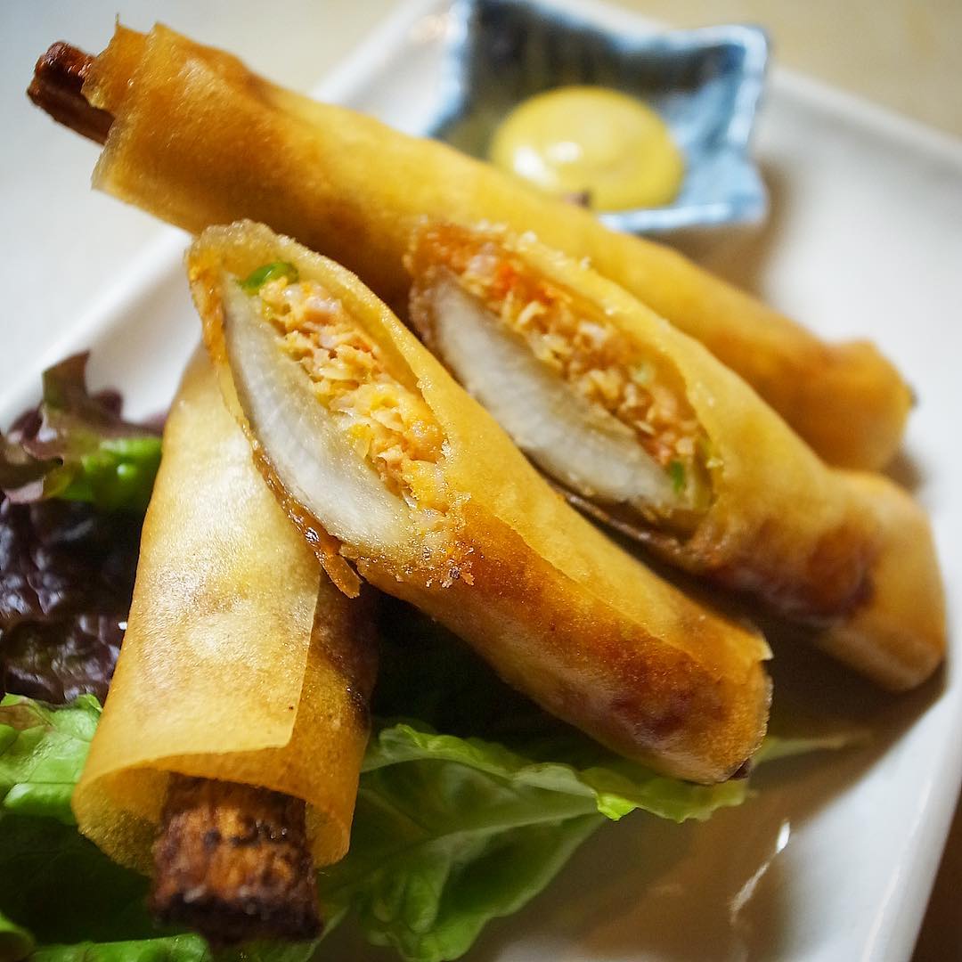 【緊急告知】あー、こんやのとうてんは貸切のご宴会→そのまま閉店予定でしたが、通常営業21:00ごろ再開する予定です！今夜のおススメは復活！「ごぼうのピリ辛！揚げ春巻」！ィヨロシク！（お）