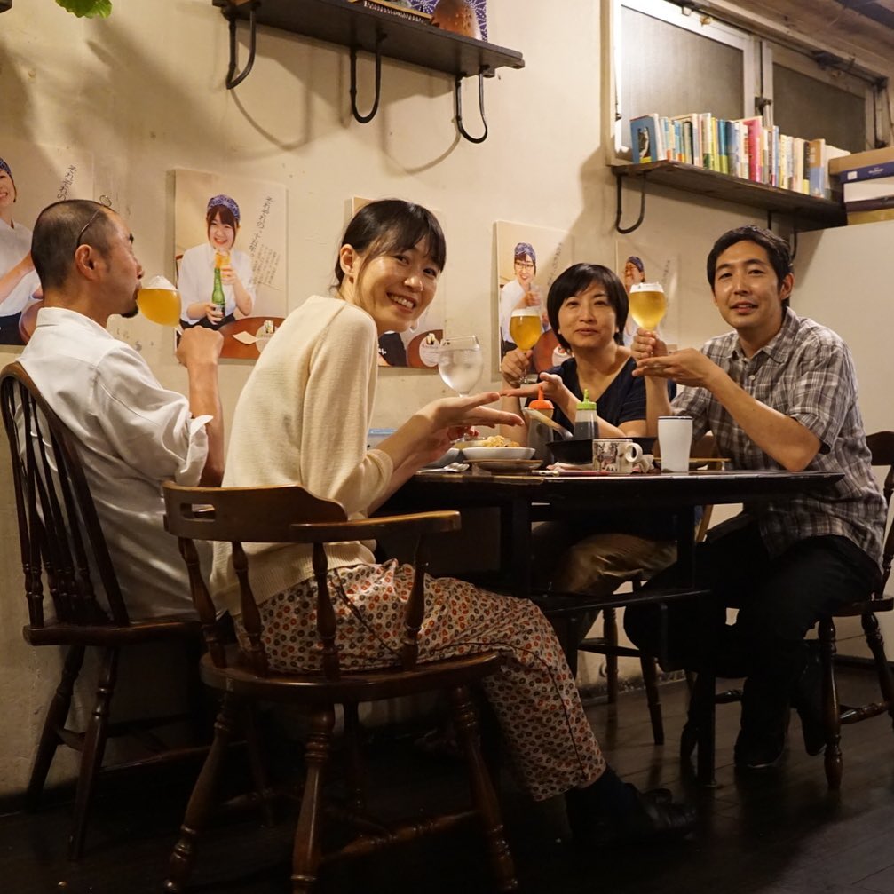 さてと暑いですねと、当店は只今夏休み中…16日（金）のランチまでお休みでございます、えぇ、よろしくお願いしますねと、久しぶりの日曜夜の乾杯は、ワタクシ先日7月痛風鈍痛騒ぎ以来はほぼ4週間ぶりのビール解禁！ワタクシの夏はこれからだっ！（笑）（お）