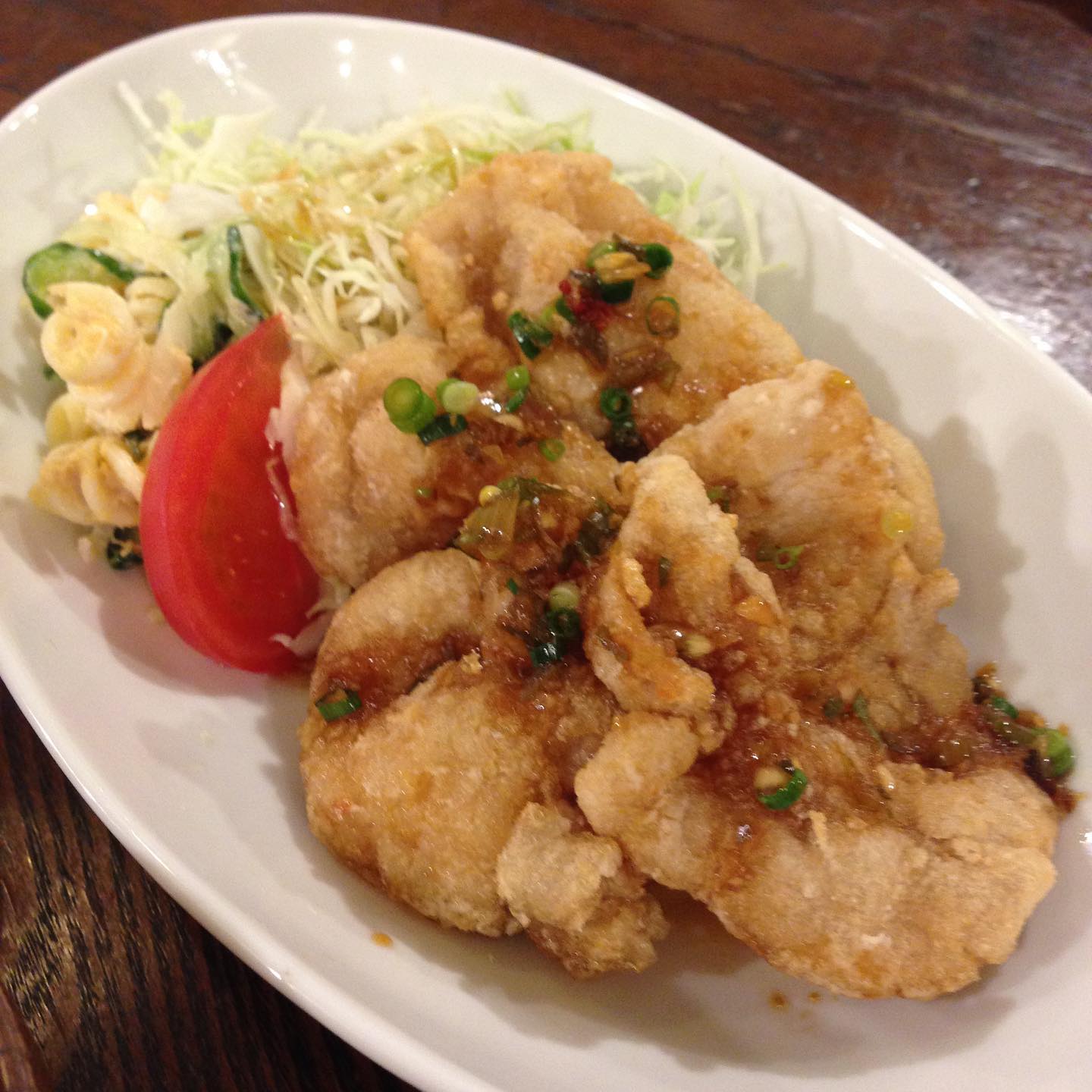 今日のまかないは「豚のから揚げ 中華香味だれ定食」です。
昨日は店長に教わった茶碗蒸し、おでん作りました。大成功でした。（い）